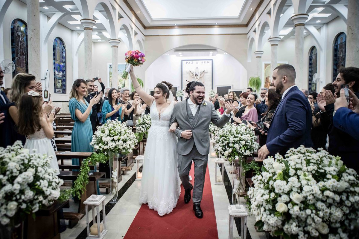 Casamento, luxo, glamour, bom gosto, noiva, noivo, wedding, mini wedding, decoração, balada, festa, buffet, mesa decorada, iluminação, dj, assessoria, cerimonial, igreja, cerimônia, ensaio fotográfico, joias, familia, amigos, eventos sociais, amor, love