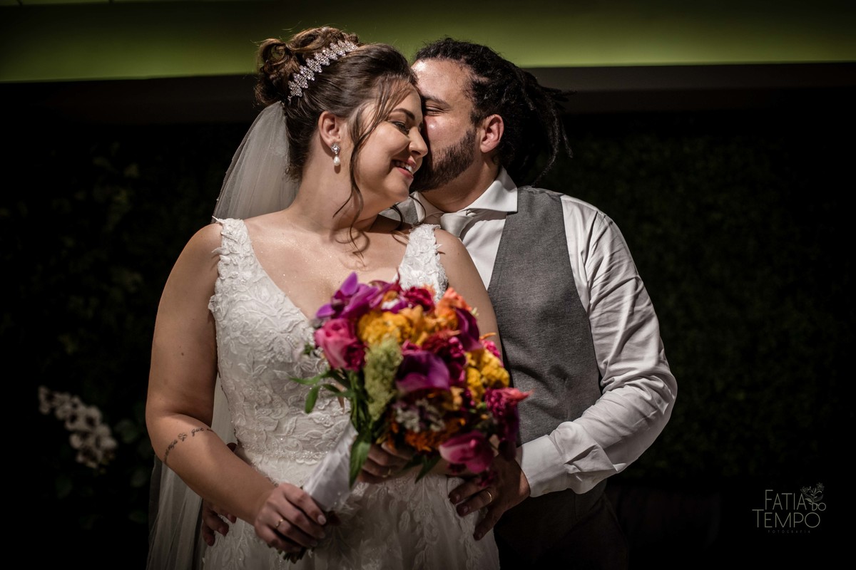 Casamento, luxo, glamour, bom gosto, noiva, noivo, wedding, mini wedding, decoração, balada, festa, buffet, mesa decorada, iluminação, dj, assessoria, cerimonial, igreja, cerimônia, ensaio fotográfico, joias, familia, amigos, eventos sociais, amor, love