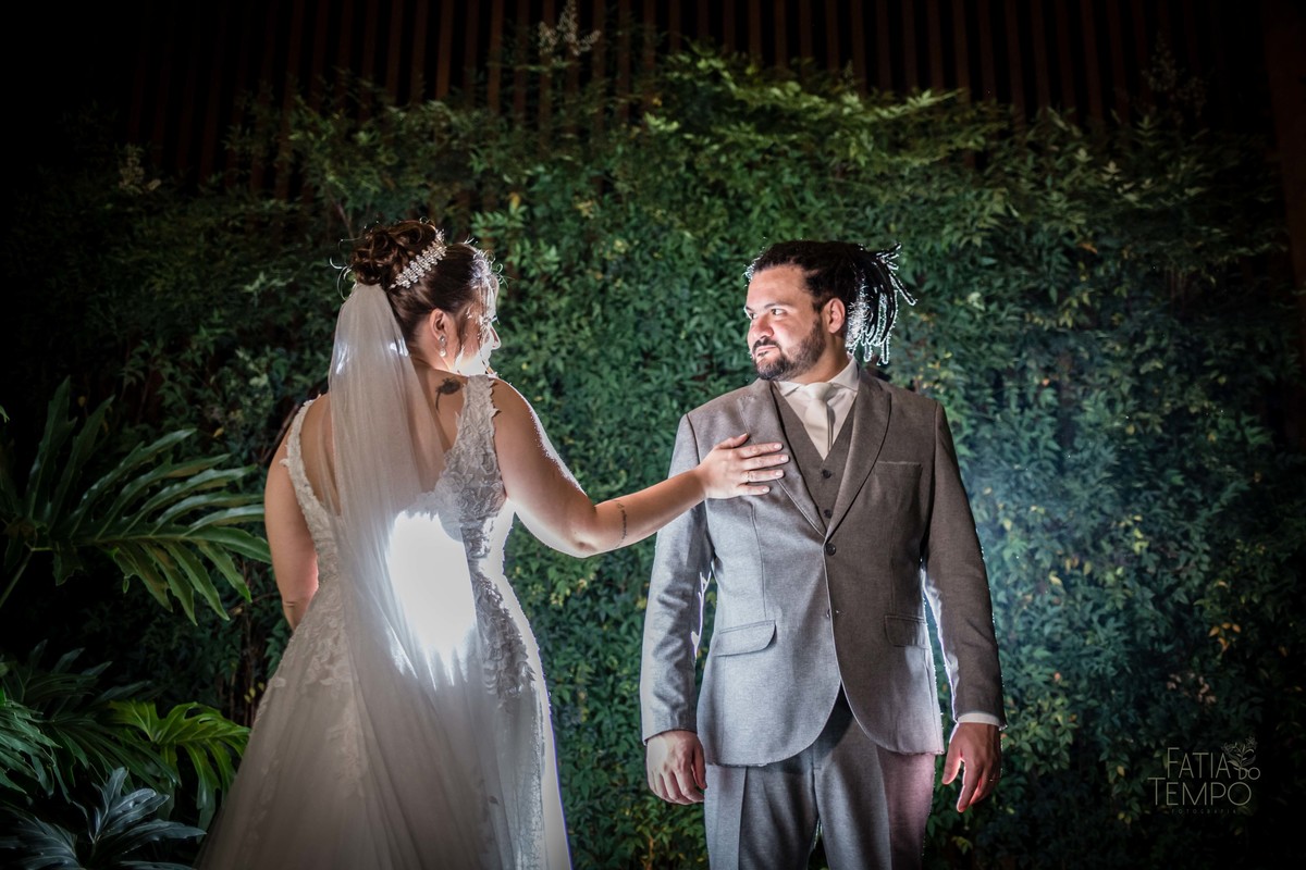 Casamento, luxo, glamour, bom gosto, noiva, noivo, wedding, mini wedding, decoração, balada, festa, buffet, mesa decorada, iluminação, dj, assessoria, cerimonial, igreja, cerimônia, ensaio fotográfico, joias, familia, amigos, eventos sociais, amor, love