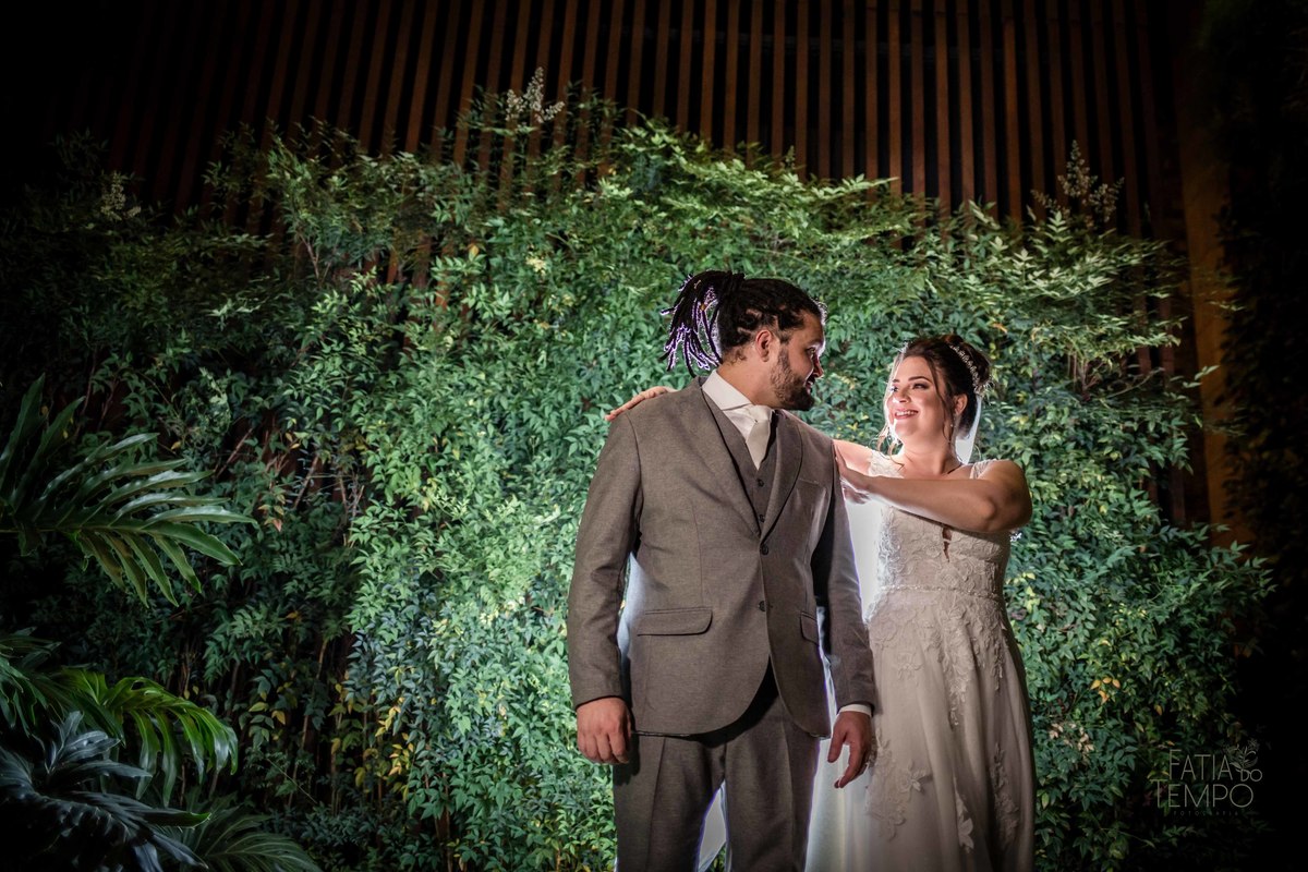 Casamento, luxo, glamour, bom gosto, noiva, noivo, wedding, mini wedding, decoração, balada, festa, buffet, mesa decorada, iluminação, dj, assessoria, cerimonial, igreja, cerimônia, ensaio fotográfico, joias, familia, amigos, eventos sociais, amor, love