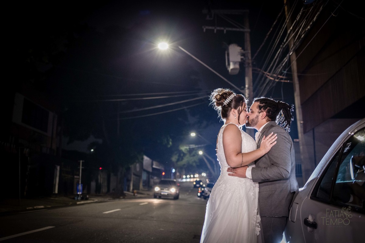 Casamento, luxo, glamour, bom gosto, noiva, noivo, wedding, mini wedding, decoração, balada, festa, buffet, mesa decorada, iluminação, dj, assessoria, cerimonial, igreja, cerimônia, ensaio fotográfico, joias, familia, amigos, eventos sociais, amor, love