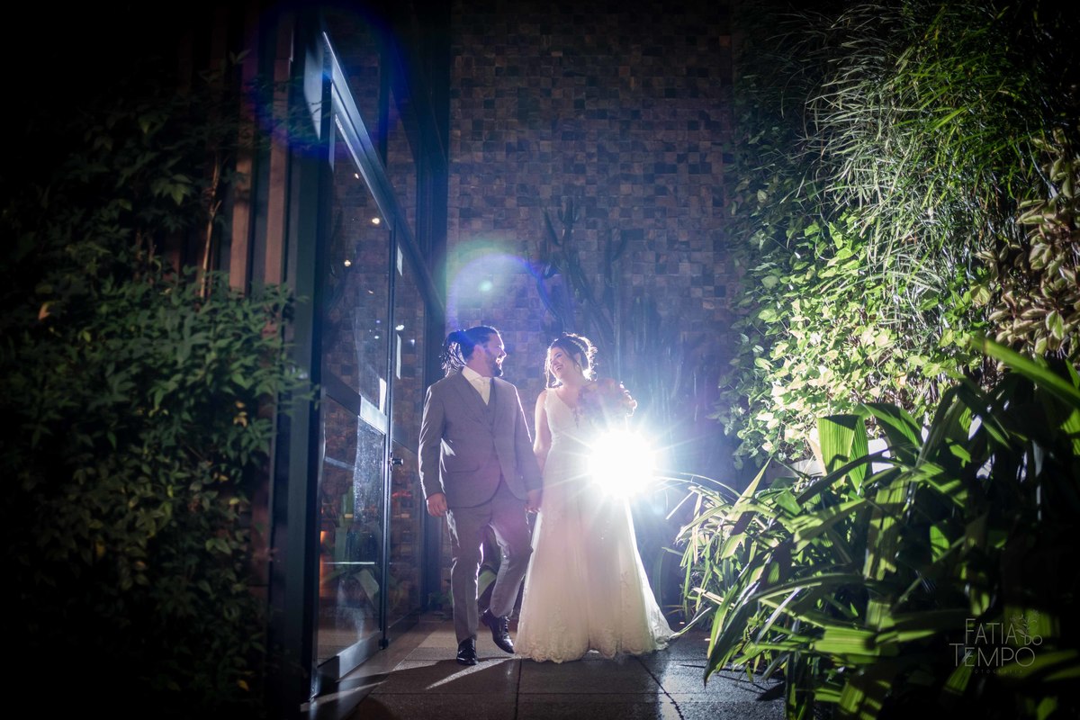 Casamento, luxo, glamour, bom gosto, noiva, noivo, wedding, mini wedding, decoração, balada, festa, buffet, mesa decorada, iluminação, dj, assessoria, cerimonial, igreja, cerimônia, ensaio fotográfico, joias, familia, amigos, eventos sociais, amor, love