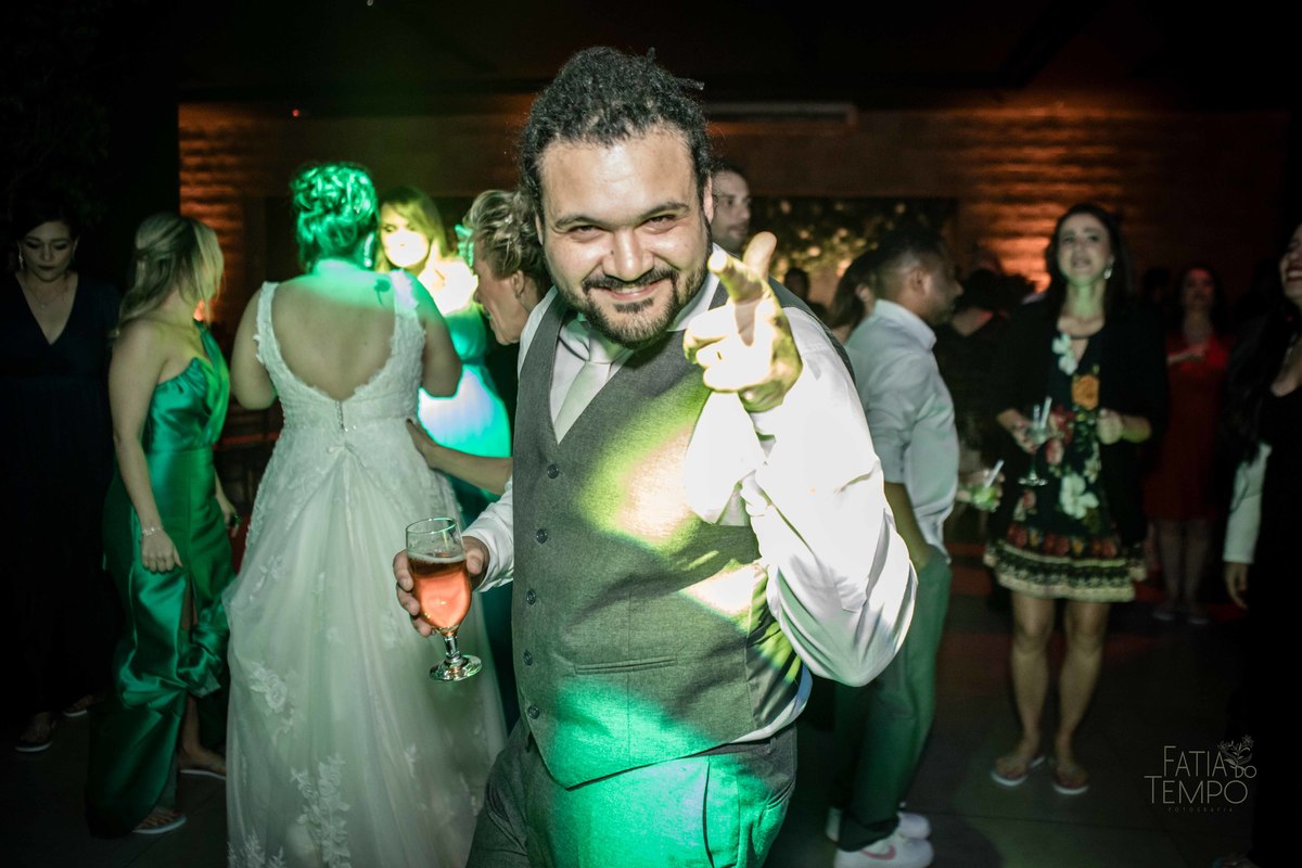 Casamento, luxo, glamour, bom gosto, noiva, noivo, wedding, mini wedding, decoração, balada, festa, buffet, mesa decorada, iluminação, dj, assessoria, cerimonial, igreja, cerimônia, ensaio fotográfico, joias, familia, amigos, eventos sociais, amor, love