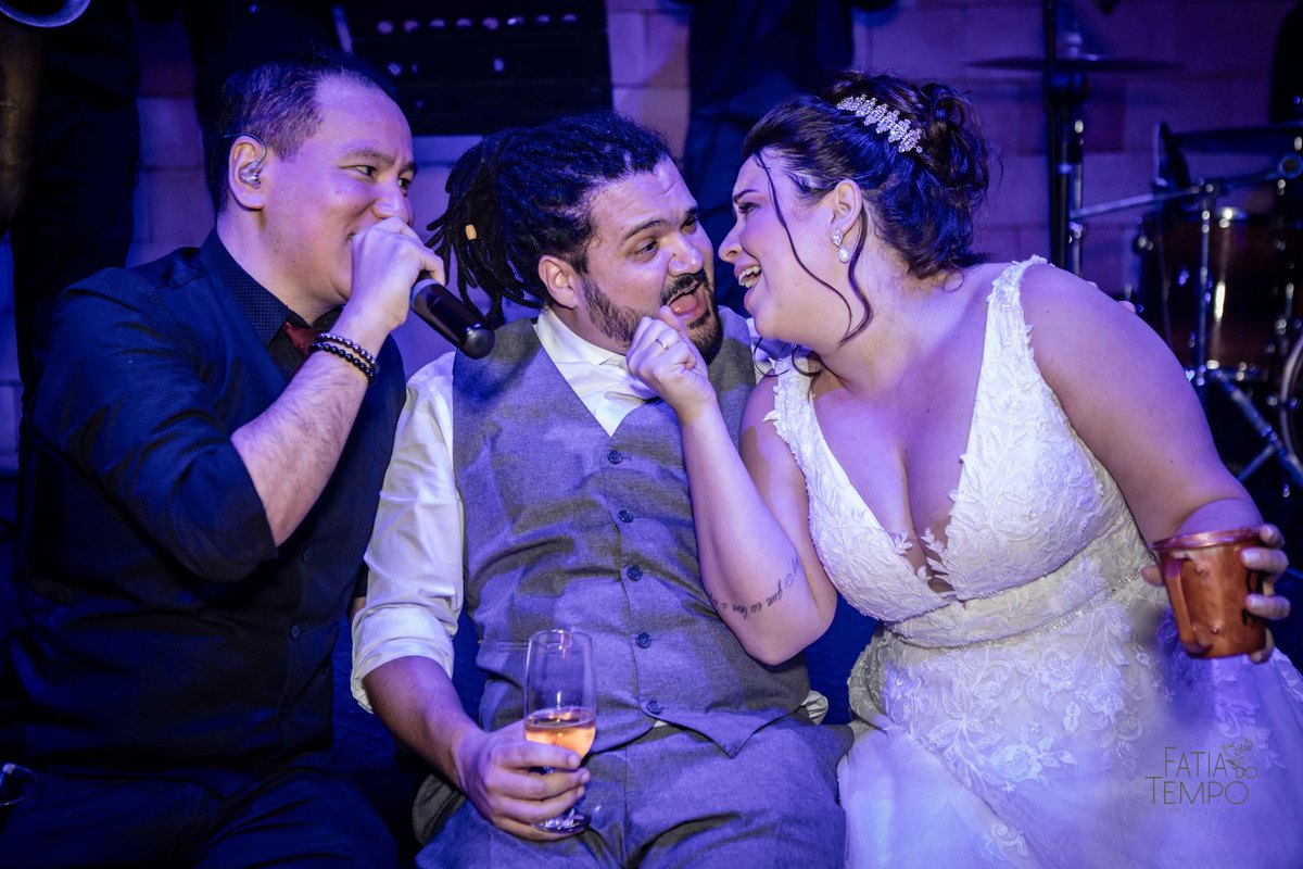 Casamento, luxo, glamour, bom gosto, noiva, noivo, wedding, mini wedding, decoração, balada, festa, buffet, mesa decorada, iluminação, dj, assessoria, cerimonial, igreja, cerimônia, ensaio fotográfico, joias, familia, amigos, eventos sociais, amor, love