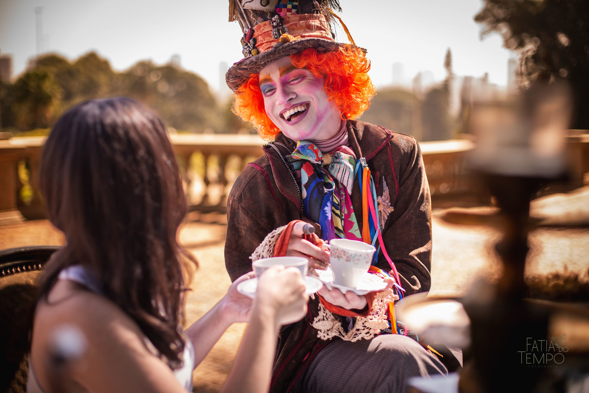 Ensaio fotográfico, alice através do espelho, temático, alice no país das maravilhas, festa de debutante, festa de xv, 15 anos, decoração, buffet no abc, assessoria, fotógrafo, buffet em São Bernardo, museu do Ipiranga, espaço favoritto, favoritto buffet,