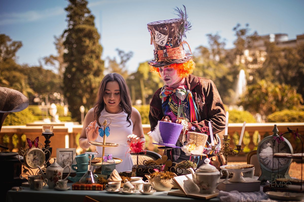 Ensaio fotográfico, alice através do espelho, temático, alice no país das maravilhas, festa de debutante, festa de xv, 15 anos, decoração, buffet no abc, assessoria, fotógrafo, buffet em São Bernardo, museu do Ipiranga, espaço favoritto, favoritto buffet,
