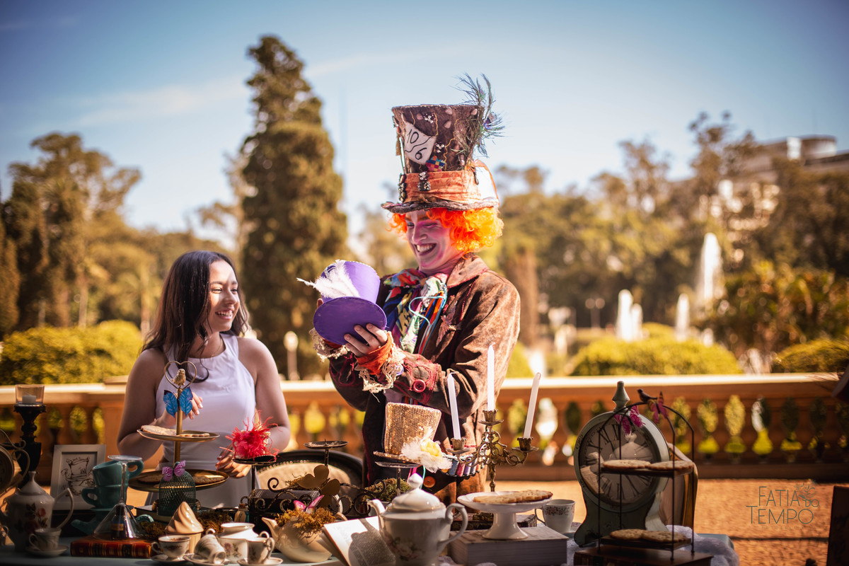 Ensaio fotográfico, alice através do espelho, temático, alice no país das maravilhas, festa de debutante, festa de xv, 15 anos, decoração, buffet no abc, assessoria, fotógrafo, buffet em São Bernardo, museu do Ipiranga, espaço favoritto, favoritto buffet,