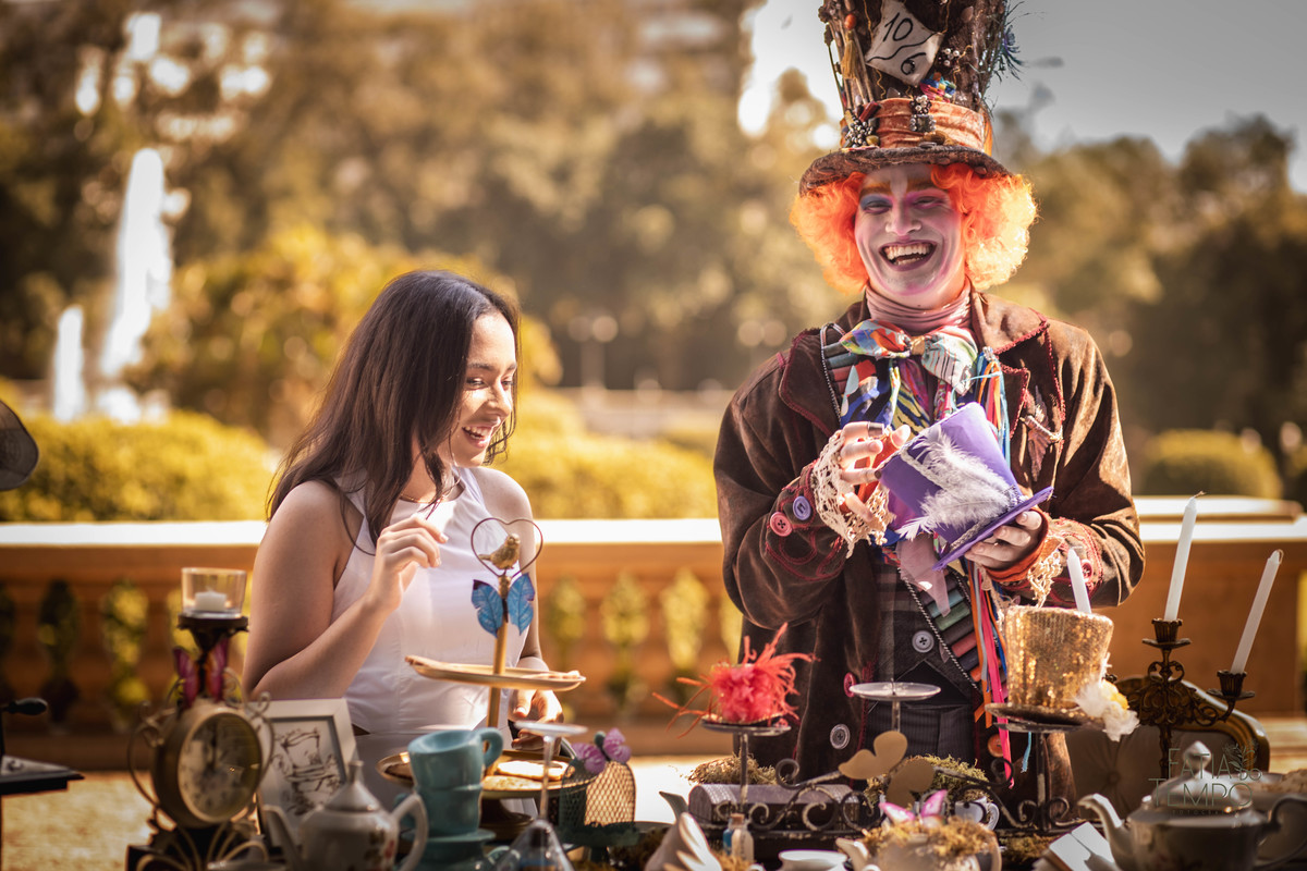 Ensaio fotográfico, alice através do espelho, temático, alice no país das maravilhas, festa de debutante, festa de xv, 15 anos, decoração, buffet no abc, assessoria, fotógrafo, buffet em São Bernardo, museu do Ipiranga, espaço favoritto, favoritto buffet,