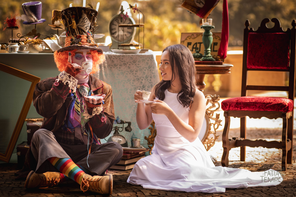 Ensaio fotográfico, alice através do espelho, temático, alice no país das maravilhas, festa de debutante, festa de xv, 15 anos, decoração, buffet no abc, assessoria, fotógrafo, buffet em São Bernardo, museu do Ipiranga, espaço favoritto, favoritto buffet,