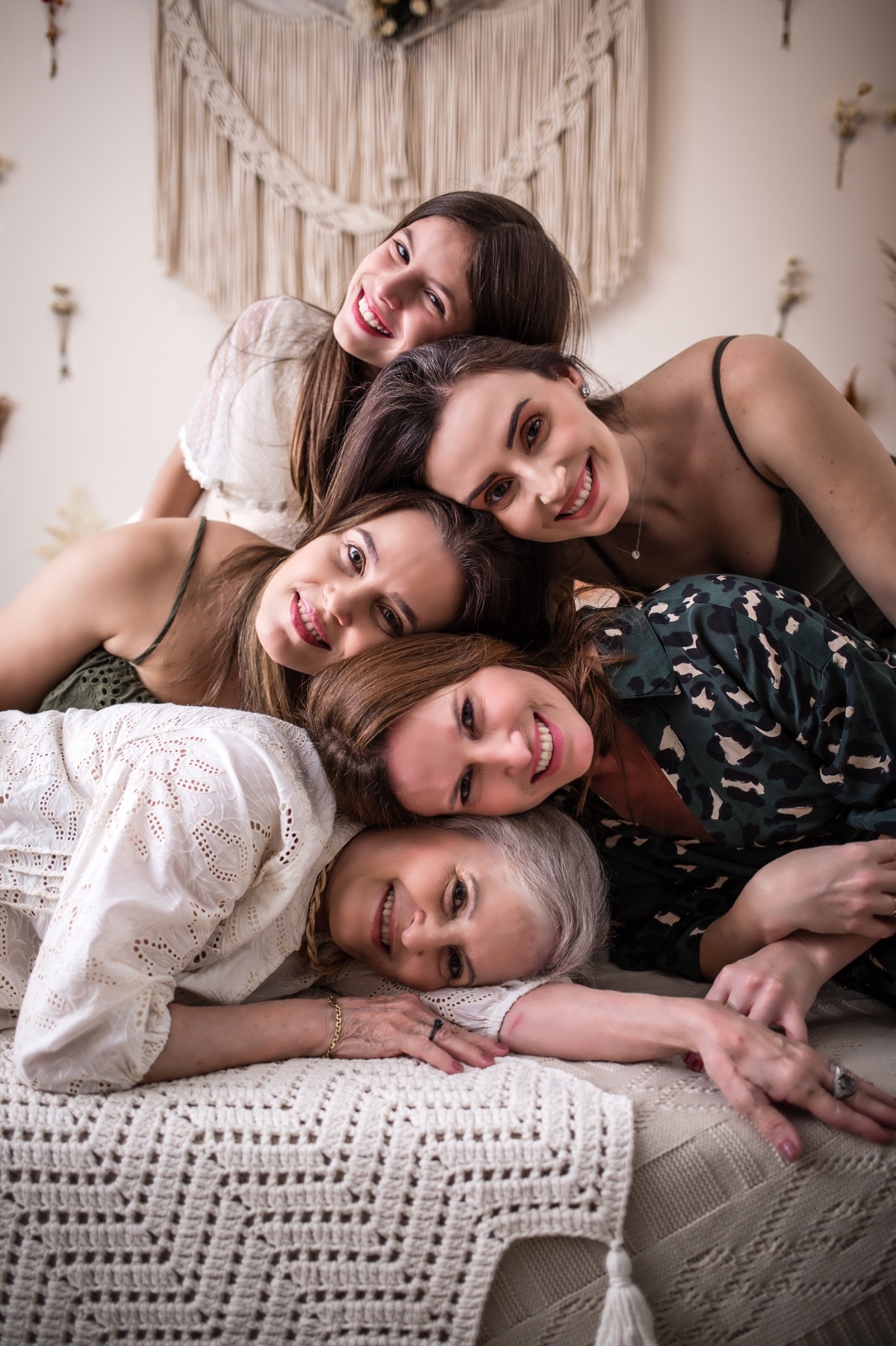 Família, Ensaio de família, estúdio, Fatia do tempo, foto profissional, foto de família, life style, criança, menino, menina, mulheres, mãe, pai, irmãos, gestante, grávida, maternidade, foto infantil, foto de criança, mãe de menina, pai de menina, pai de 