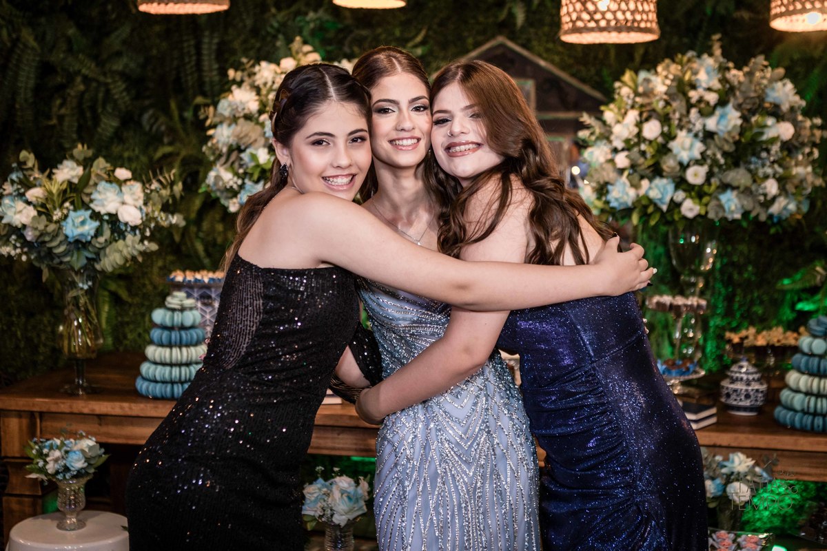 debutante, aniversario de 15 anos, festa de 15 anos, debuante de azul, vestido de debutante azul, dança da debutante, debutante de macaquinho, festa de debutante em buffet, espaço favoritto buffet, balada de debutante, debut, festa de debut