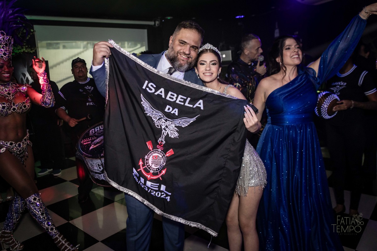 debutante, aniversario de 15 anos, festa de 15 anos, debuante de azul, vestido de debutante azul, dança da debutante, debutante de macaquinho, festa de debutante em buffet, espaço favoritto buffet, balada de debutante, debut, festa de debut