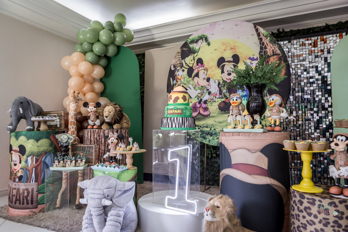 terra do nunca buffet, buffet terra do nunca, festa de 1 aninho, um aninho, anivers[ário de um ano, festa em buffet de um ano, tema mickey safari, festa de aniversario em buffet, festa em buffet, primeiro aniversario em buffet