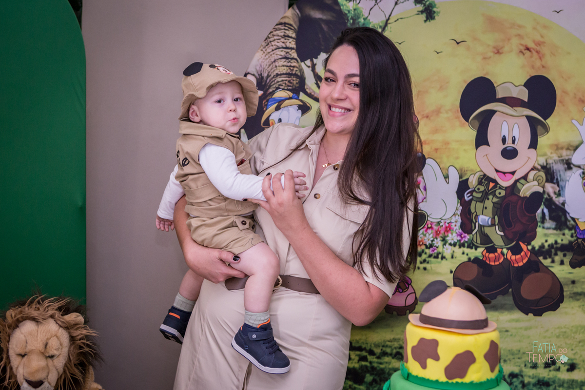 terra do nunca buffet, buffet terra do nunca, festa de 1 aninho, um aninho, anivers[ário de um ano, festa em buffet de um ano, tema mickey safari, festa de aniversario em buffet, festa em buffet, primeiro aniversario em buffet