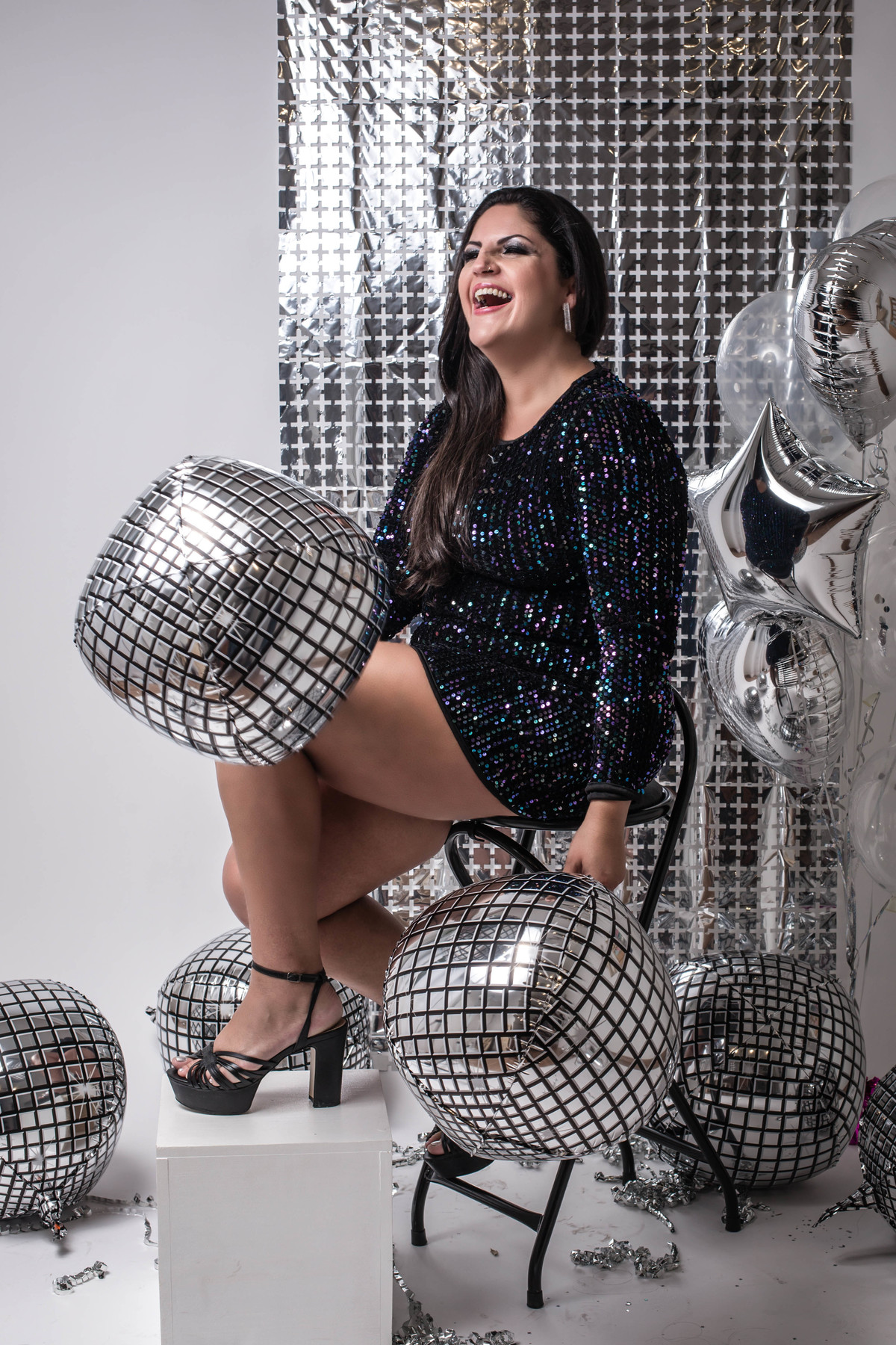 Ensaio de aniversário, ensaio fotográfico, ensaio adulto, aniversário, espumante, champanhe, micareta, vestido de festa, aniversário infantil, festa de aniversário, fatia do tempo, mulher, ensaio feminino, ensaio sensual, ensaio corporativo, decoração 