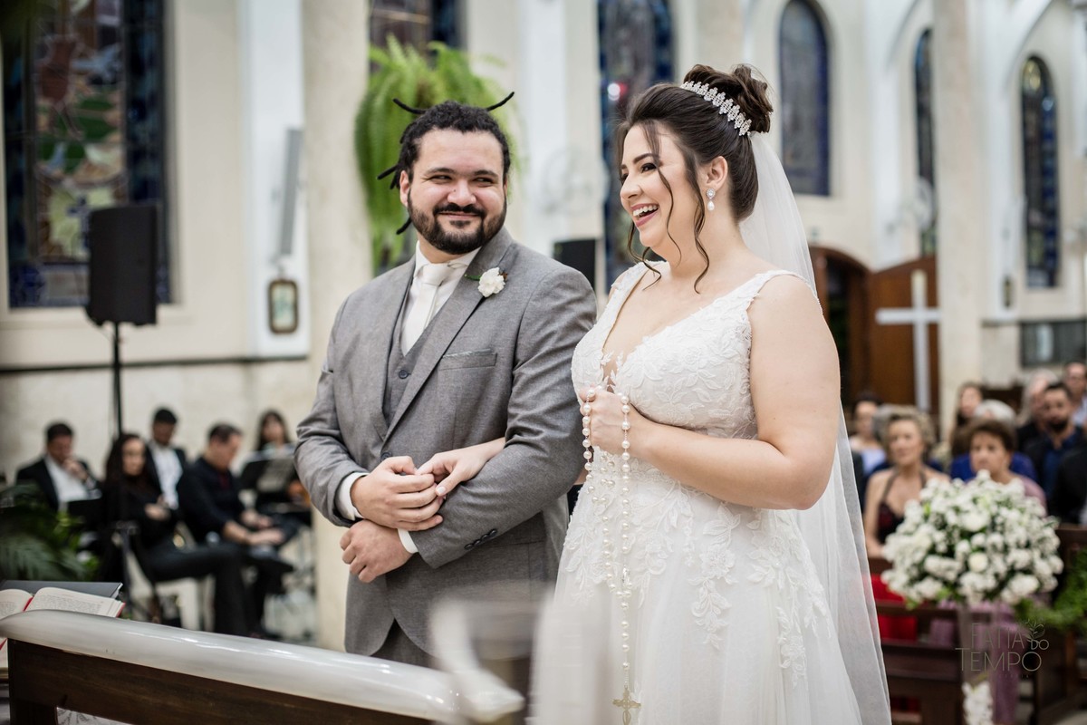 Casamento, São Caetano do sul , Abc paulista, Buffet de casamento, Allegro Buffet, Rua Alegre, Noivo, Noiva, Making of, Cachaça, Vestido de noiva,  wedding, madrinhas, padrinhos, igreja, religião, decoração, balada, banda, festa, drink, escola de samba, 