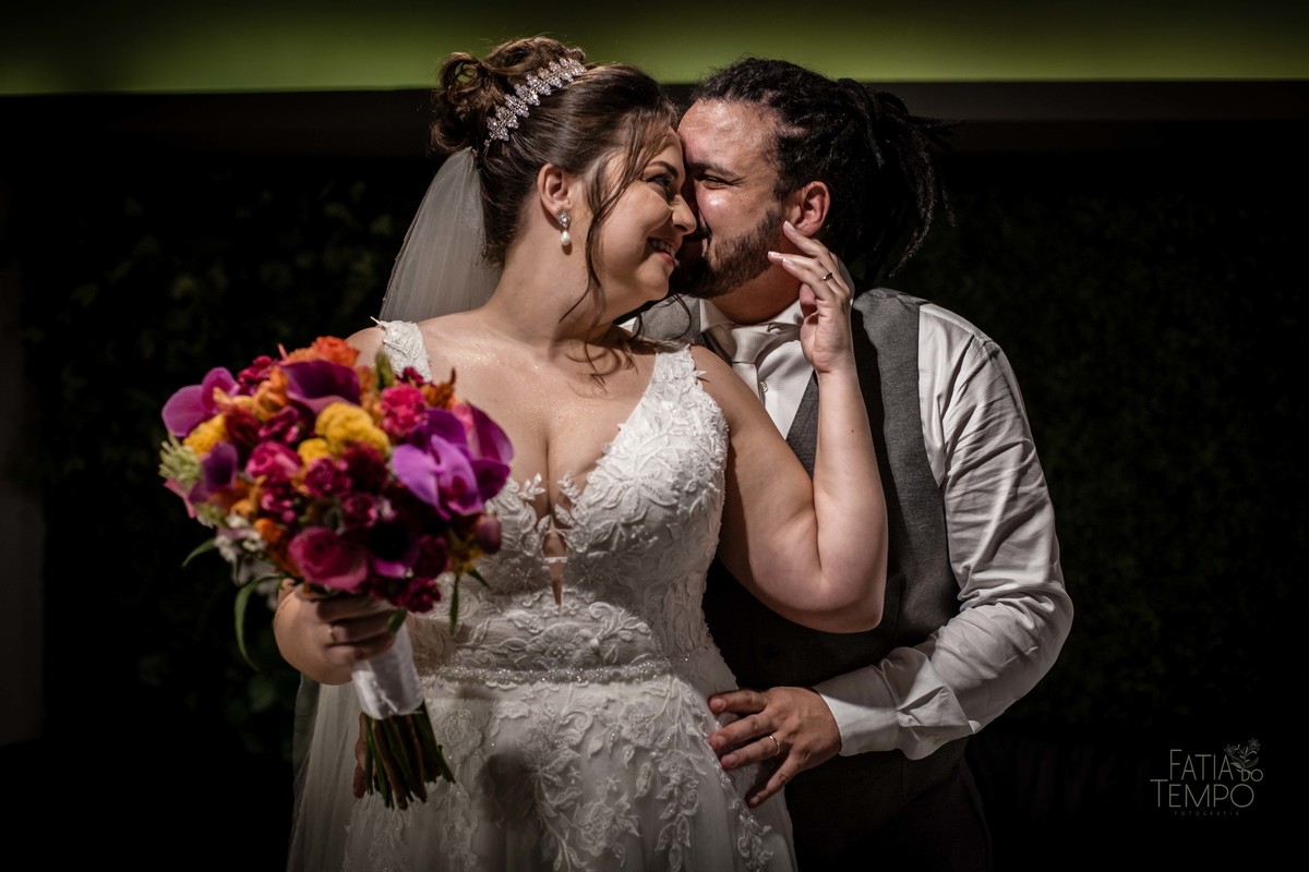 Casamento, São Caetano do sul , Abc paulista, Buffet de casamento, Allegro Buffet, Rua Alegre, Noivo, Noiva, Making of, Cachaça, Vestido de noiva,  wedding, madrinhas, padrinhos, igreja, religião, decoração, balada, banda, festa, drink, escola de samba, 