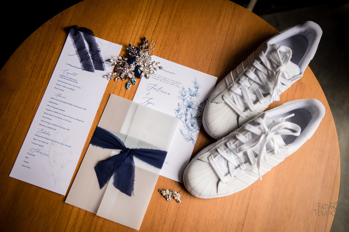 Mini wedding, wedding, casamento, buffet de casamento, buffet em são Caetano, tênis, noiva, noivo, nerd, convite, decoração, maquiagem, make, vestido de noiva, micro wedding, buquê, assessoria, festa, cerimônia, celebrante, cerimonial, Fotografia, Foto, 