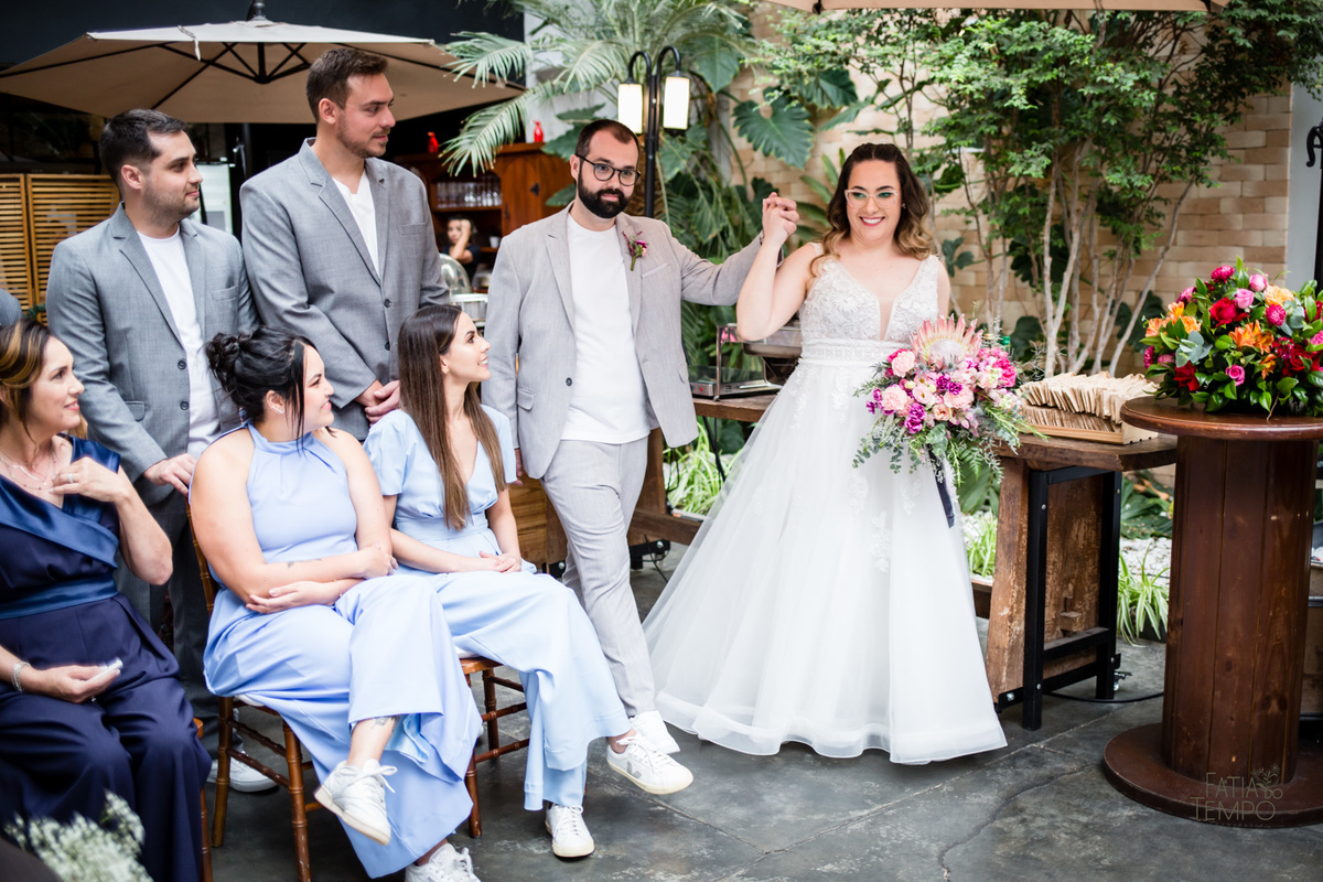 Mini wedding, wedding, casamento, buffet de casamento, buffet em são Caetano, tênis, noiva, noivo, nerd, convite, decoração, maquiagem, make, vestido de noiva, micro wedding, buquê, assessoria, festa, cerimônia, celebrante, cerimonial, Fotografia, Foto, 