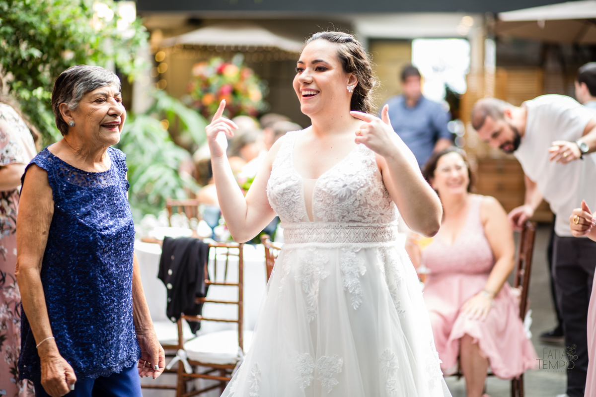 Mini wedding, wedding, casamento, buffet de casamento, buffet em são Caetano, tênis, noiva, noivo, nerd, convite, decoração, maquiagem, make, vestido de noiva, micro wedding, buquê, assessoria, festa, cerimônia, celebrante, cerimonial, Fotografia, Foto, 