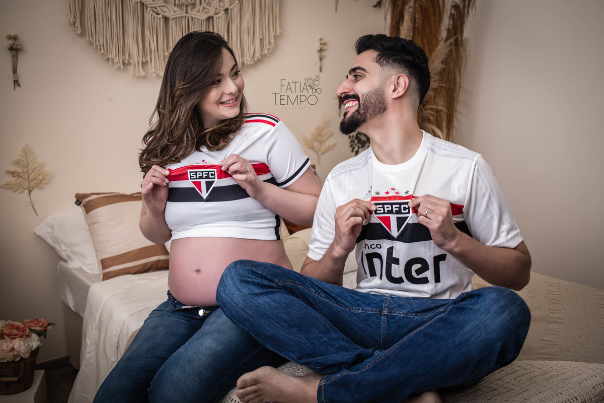 Gestante, ensaio gestante, grávida, gravidinha, baby, bebê, mãe de menina, mulher, feminino, ensaio de casal, lifestyle, decoração, estúdio fotográfico, São Paulo, spfc, torcida independente, tricolor paulista, mundial, libertadores, Regiane Alves, 