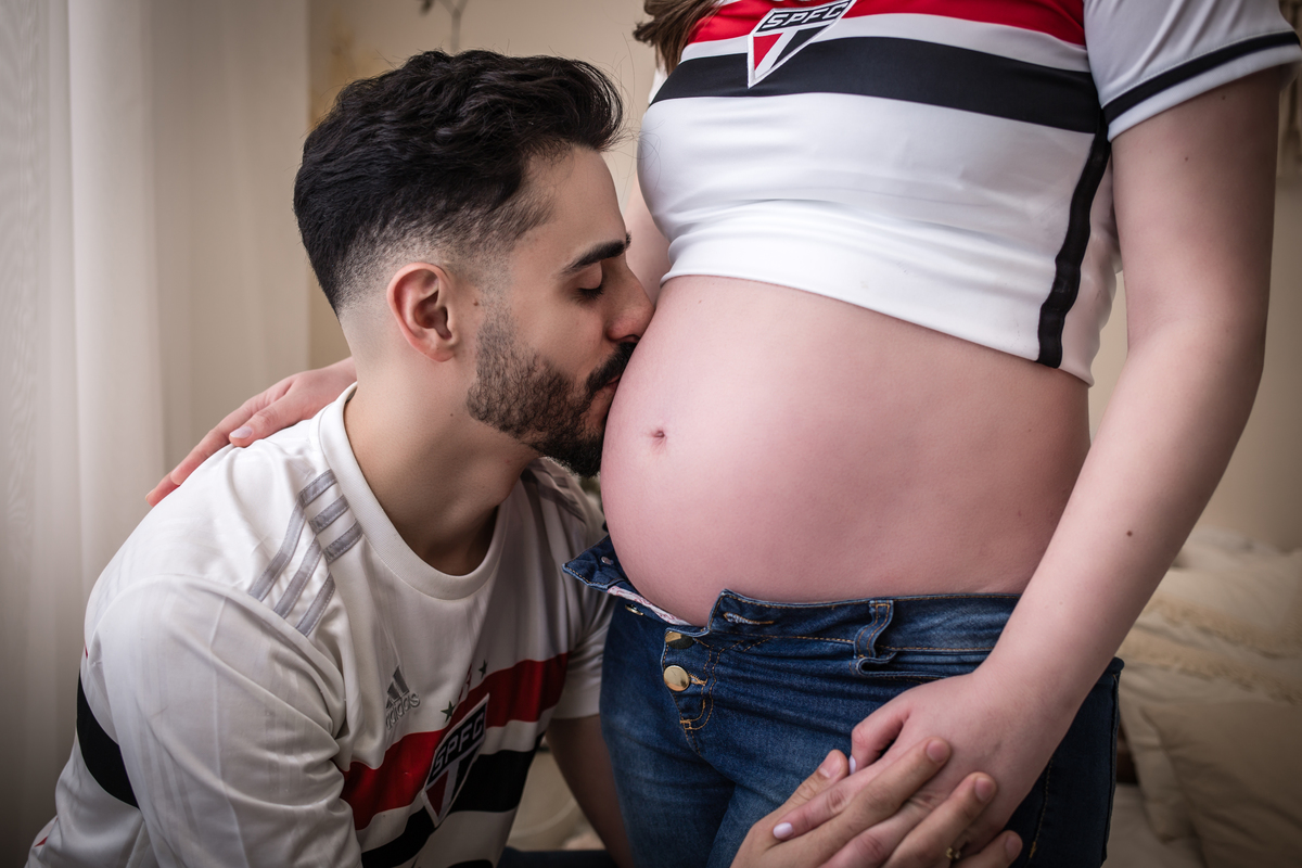 Gestante, ensaio gestante, grávida, gravidinha, baby, bebê, mãe de menina, mulher, feminino, ensaio de casal, lifestyle, decoração, estúdio fotográfico, São Paulo, spfc, torcida independente, tricolor paulista, mundial, libertadores, Regiane Alves, 