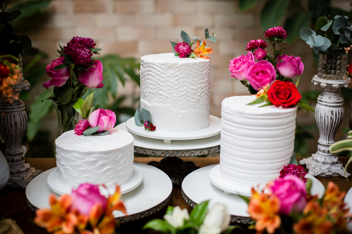 mini wedding, decoração, casamento, maquiagem, make, hair, dia da noiva, adidas, wedding, vestido de noiva, perfume, buffet, cerimônia, buquê, bouquet, flores, ensaio fotográfico, brinde, festa, balada, recepção, cerimonialista, assessoria, celebrante, 