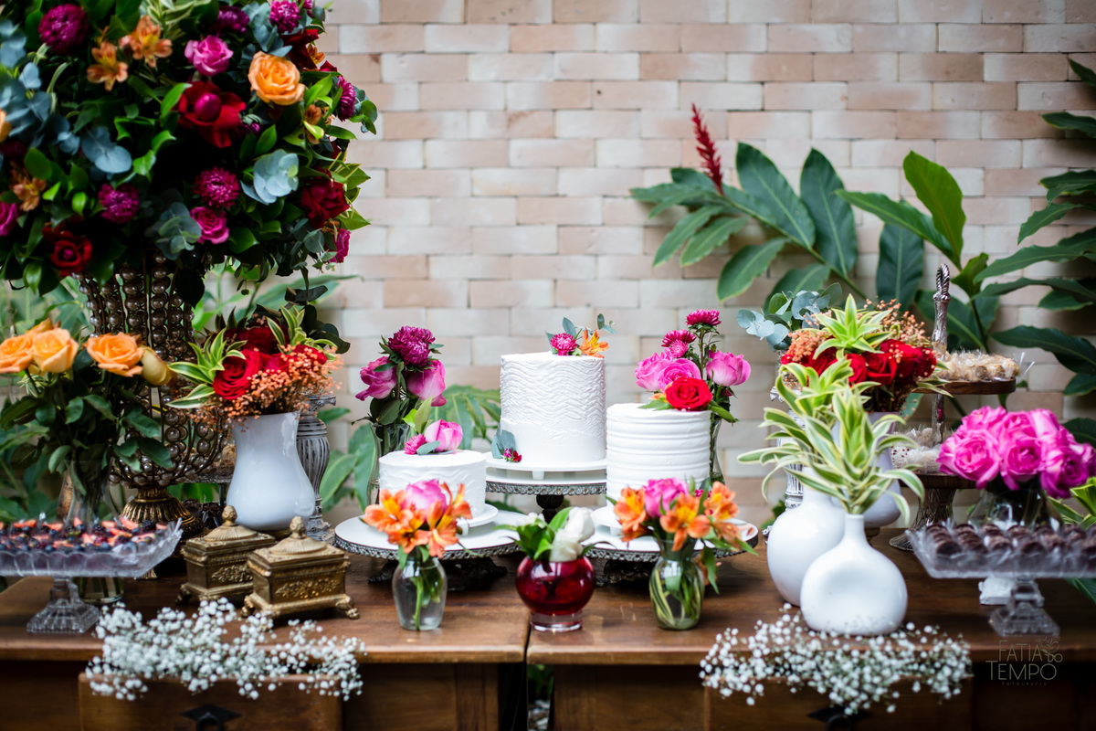 mini wedding, decoração, casamento, maquiagem, make, hair, dia da noiva, adidas, wedding, vestido de noiva, perfume, buffet, cerimônia, buquê, bouquet, flores, ensaio fotográfico, brinde, festa, balada, recepção, cerimonialista, assessoria, celebrante, 