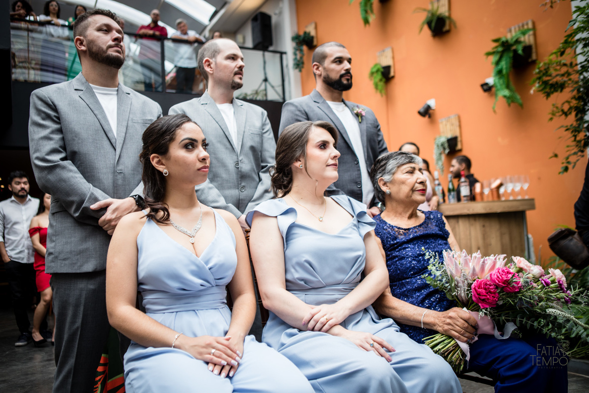 mini wedding, decoração, casamento, maquiagem, make, hair, dia da noiva, adidas, wedding, vestido de noiva, perfume, buffet, cerimônia, buquê, bouquet, flores, ensaio fotográfico, brinde, festa, balada, recepção, cerimonialista, assessoria, celebrante, 