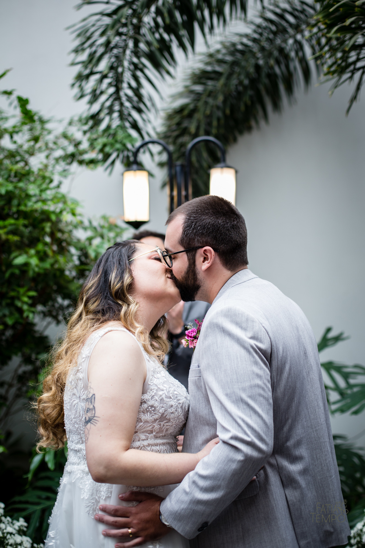 mini wedding, decoração, casamento, maquiagem, make, hair, dia da noiva, adidas, wedding, vestido de noiva, perfume, buffet, cerimônia, buquê, bouquet, flores, ensaio fotográfico, brinde, festa, balada, recepção, cerimonialista, assessoria, celebrante, 