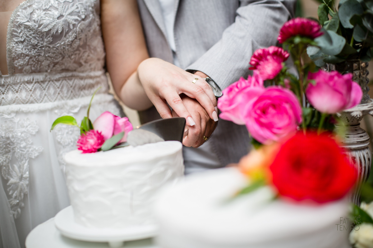 mini wedding, decoração, casamento, maquiagem, make, hair, dia da noiva, adidas, wedding, vestido de noiva, perfume, buffet, cerimônia, buquê, bouquet, flores, ensaio fotográfico, brinde, festa, balada, recepção, cerimonialista, assessoria, celebrante, 
