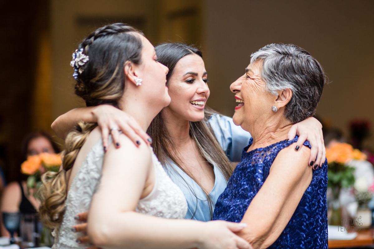 mini wedding, decoração, casamento, maquiagem, make, hair, dia da noiva, adidas, wedding, vestido de noiva, perfume, buffet, cerimônia, buquê, bouquet, flores, ensaio fotográfico, brinde, festa, balada, recepção, cerimonialista, assessoria, celebrante, 