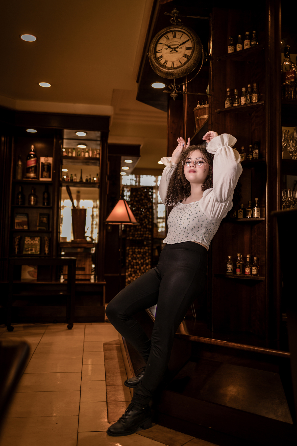 ensaio fotográfico, xv, 15 anos, debutante, livraria, língua portuguesa, academia brasileira de letras, redação, leitura, livros, educação, conhecimento, história, fotografia profissional, nerd, geek, fotógrafo em são paulo, fotógrafo em São Caetano,  