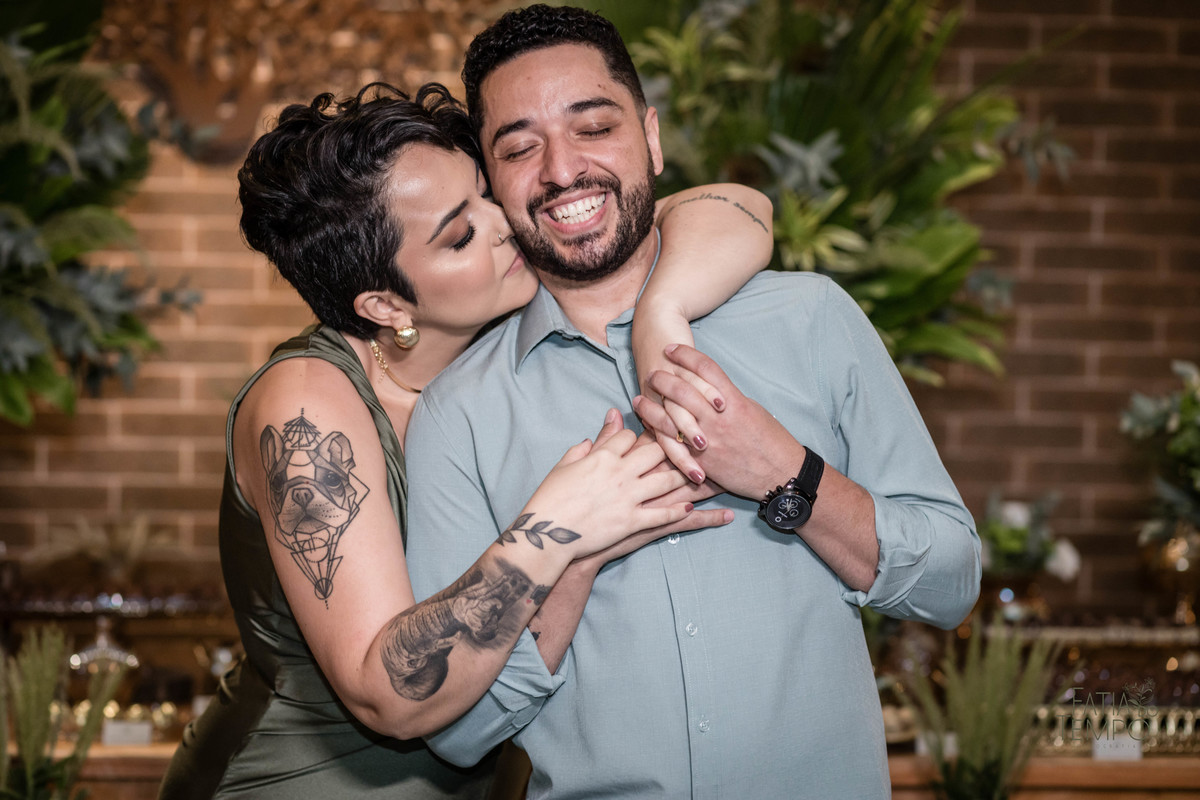 Aniversário Adulto, Celebração, Festa de Aniversário, Comemoração, Anos de Vida, Aniversariante, Dia Especial, Mais um Ano, Festa Intimista, Aniversário Temático, Aniversário de idade, Alegria, buffet, decoração, assessoria, 40 anos, banda, fotografia, 