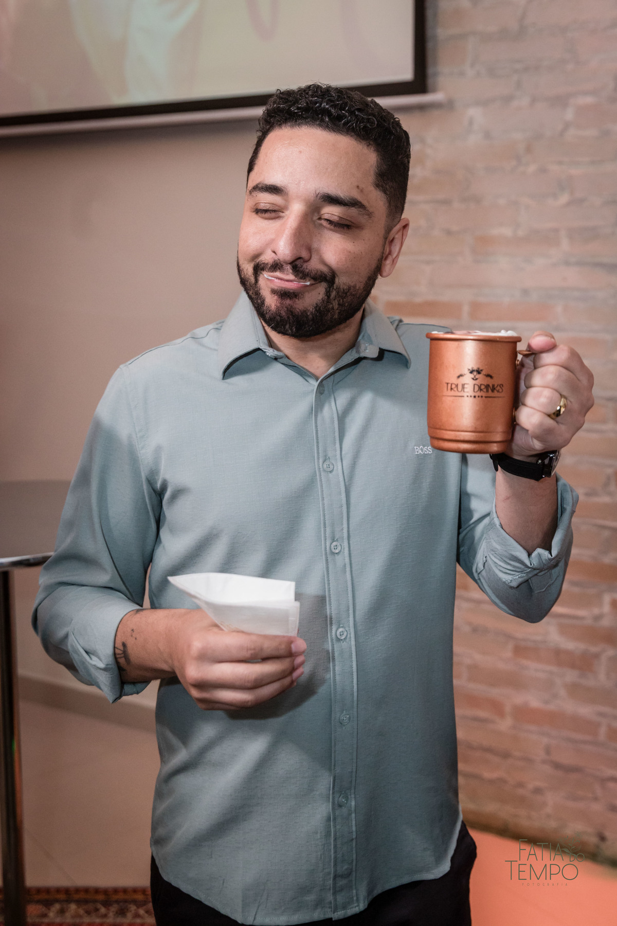 Aniversário Adulto, Celebração, Festa de Aniversário, Comemoração, Anos de Vida, Aniversariante, Dia Especial, Mais um Ano, Festa Intimista, Aniversário Temático, Aniversário de idade, Alegria, buffet, decoração, assessoria, 40 anos, banda, fotografia, 