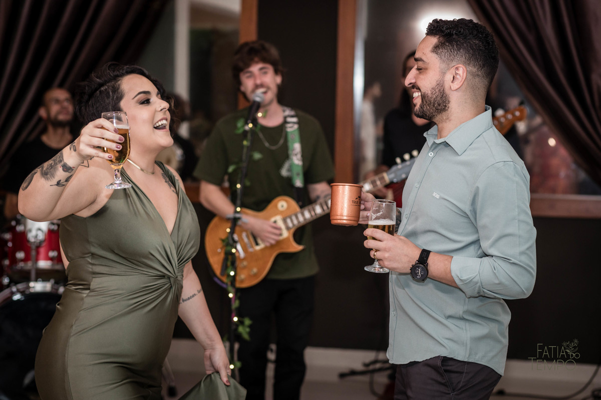 Aniversário Adulto, Celebração, Festa de Aniversário, Comemoração, Anos de Vida, Aniversariante, Dia Especial, Mais um Ano, Festa Intimista, Aniversário Temático, Aniversário de idade, Alegria, buffet, decoração, assessoria, 40 anos, banda, fotografia, 