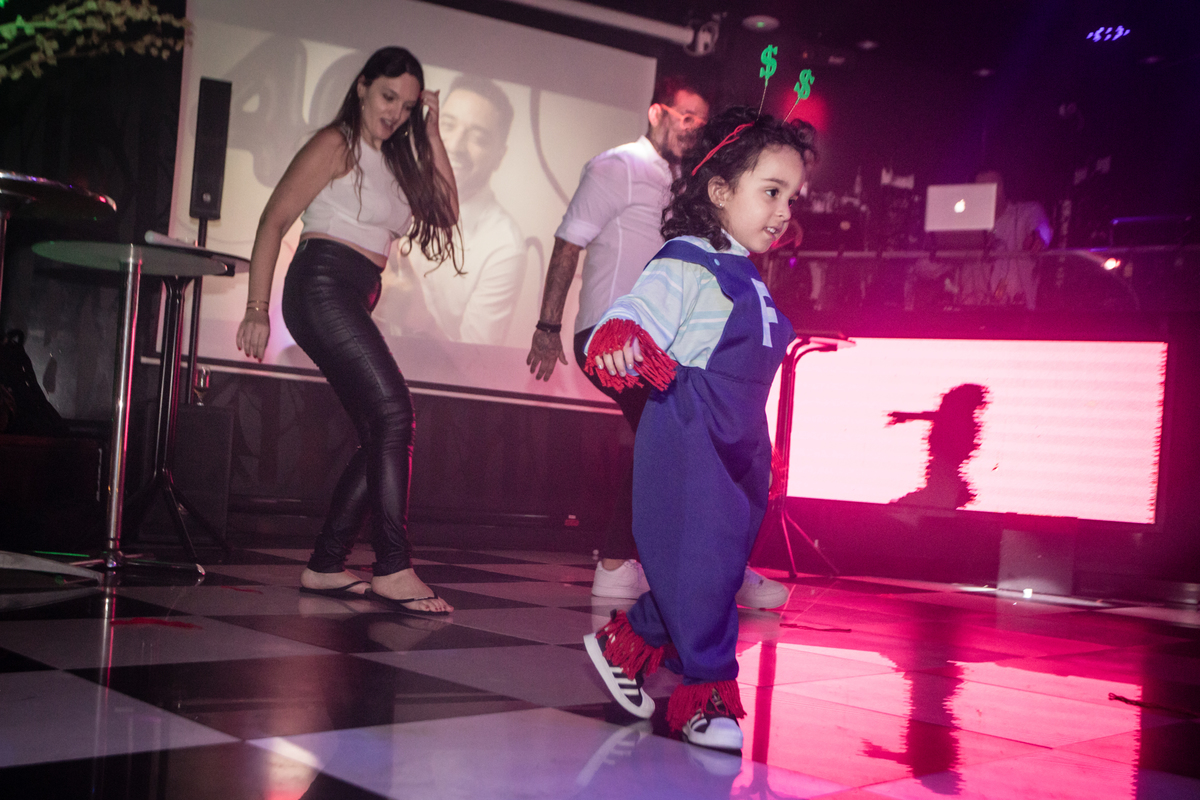 Aniversário Adulto, Celebração, Festa de Aniversário, Comemoração, Anos de Vida, Aniversariante, Dia Especial, Mais um Ano, Festa Intimista, Aniversário Temático, Aniversário de idade, Alegria, buffet, decoração, assessoria, 40 anos, banda, fotografia, 