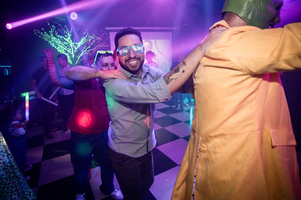 Aniversário Adulto, Celebração, Festa de Aniversário, Comemoração, Anos de Vida, Aniversariante, Dia Especial, Mais um Ano, Festa Intimista, Aniversário Temático, Aniversário de idade, Alegria, buffet, decoração, assessoria, 40 anos, banda, fotografia, 