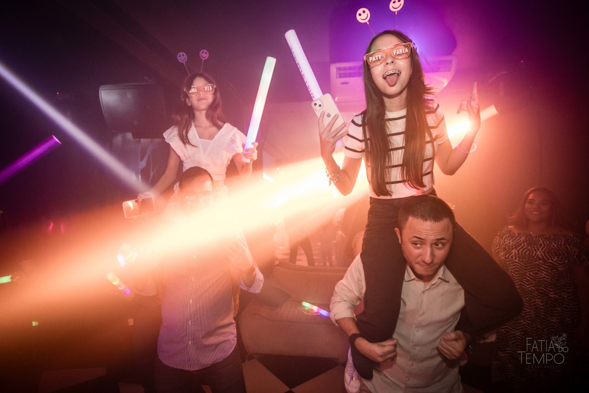 Aniversário Adulto, Celebração, Festa de Aniversário, Comemoração, Anos de Vida, Aniversariante, Dia Especial, Mais um Ano, Festa Intimista, Aniversário Temático, Aniversário de idade, Alegria, buffet, decoração, assessoria, 40 anos, banda, fotografia, 