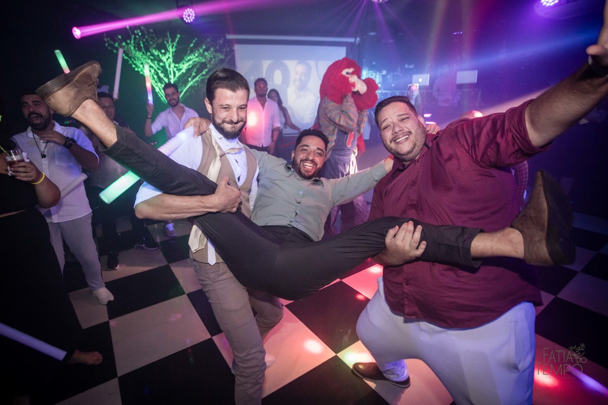 Aniversário Adulto, Celebração, Festa de Aniversário, Comemoração, Anos de Vida, Aniversariante, Dia Especial, Mais um Ano, Festa Intimista, Aniversário Temático, Aniversário de idade, Alegria, buffet, decoração, assessoria, 40 anos, banda, fotografia, 