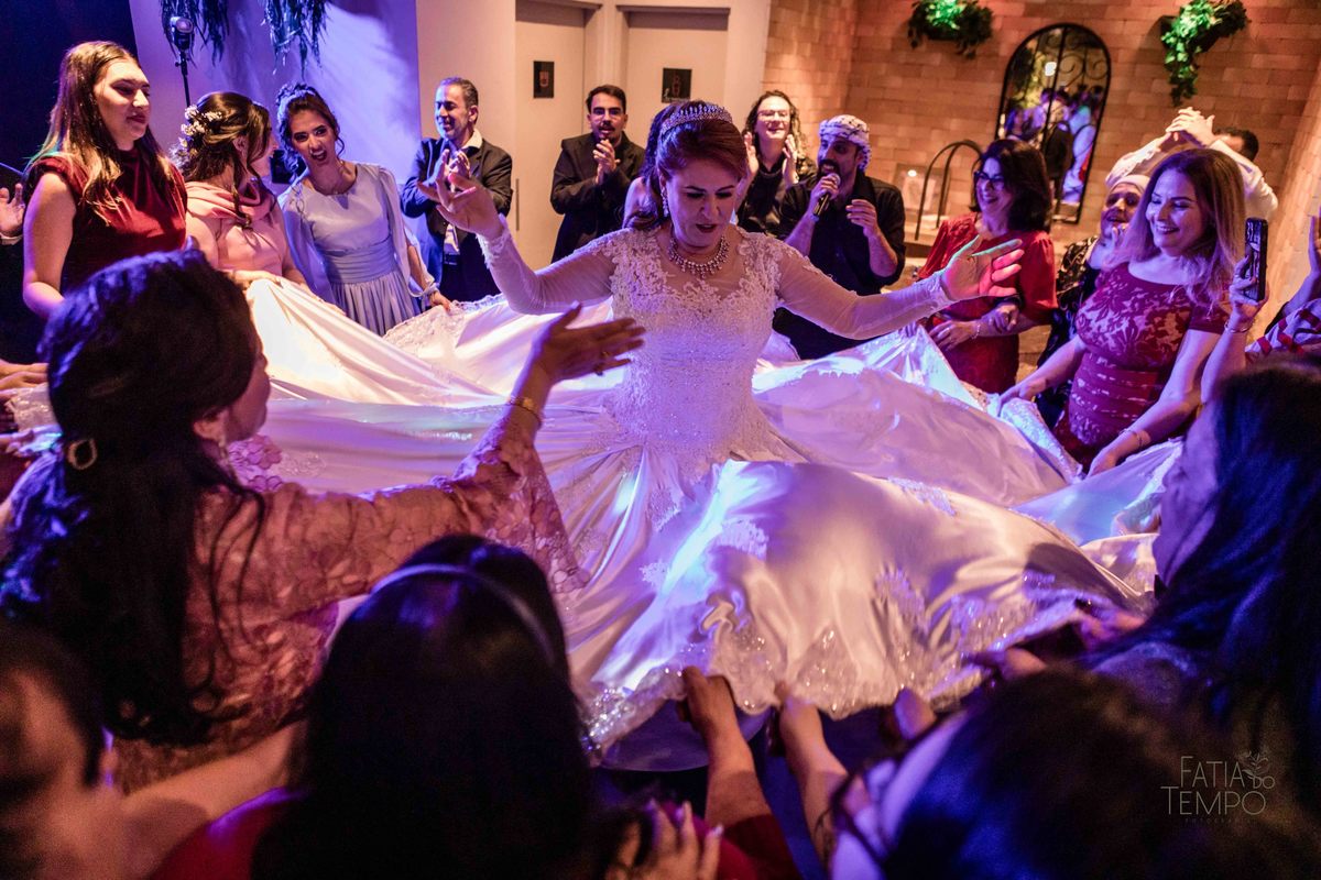 Casamento, wedding, festa, árabe, Líbano, libanes, oriente médio, cultura, decoração, buffet, salão de festa, cerimônia, Sheik, dança, alameda 7, São Caetano do Sul, abc paulista, eventos, assessoria, banda, dj, vestido de noiva, jantar, gastronomia, 