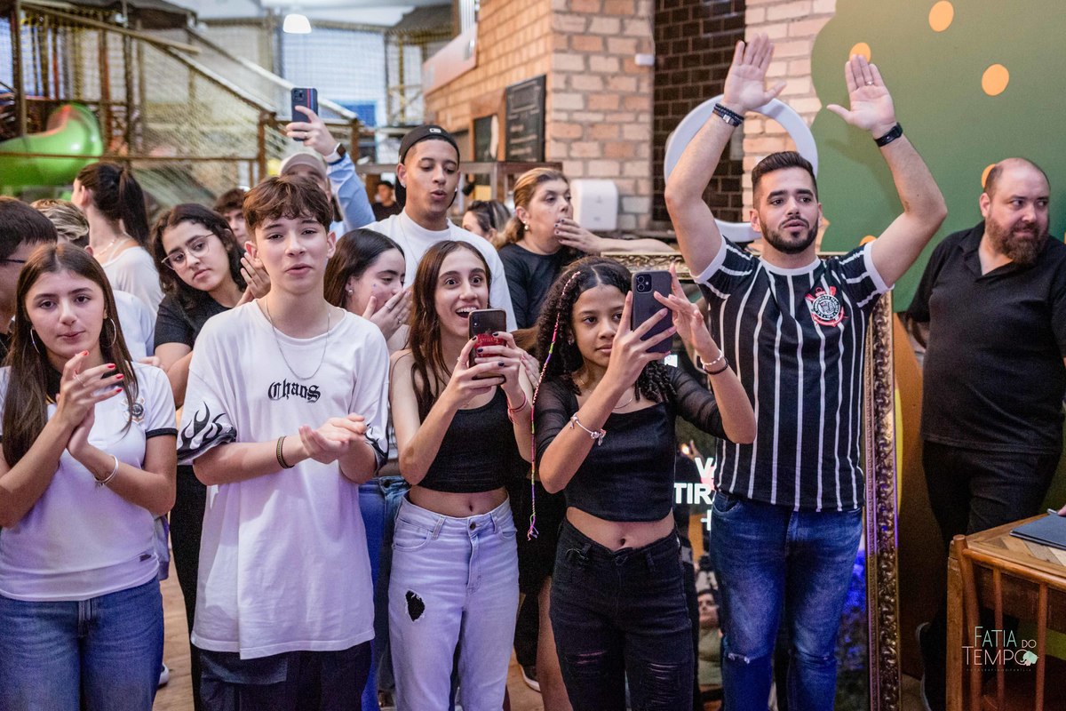 Aniversário, feliz aniversário, festa, buffet, adolescente, decoração, kid beeruta, Kidbeeruta, buffet infantil, festa de criança, tema de festa, corinthianos, Corinthians, gaviões da fiel, bando de loucos, futebol, campeão mundial, foto de criança, amor,