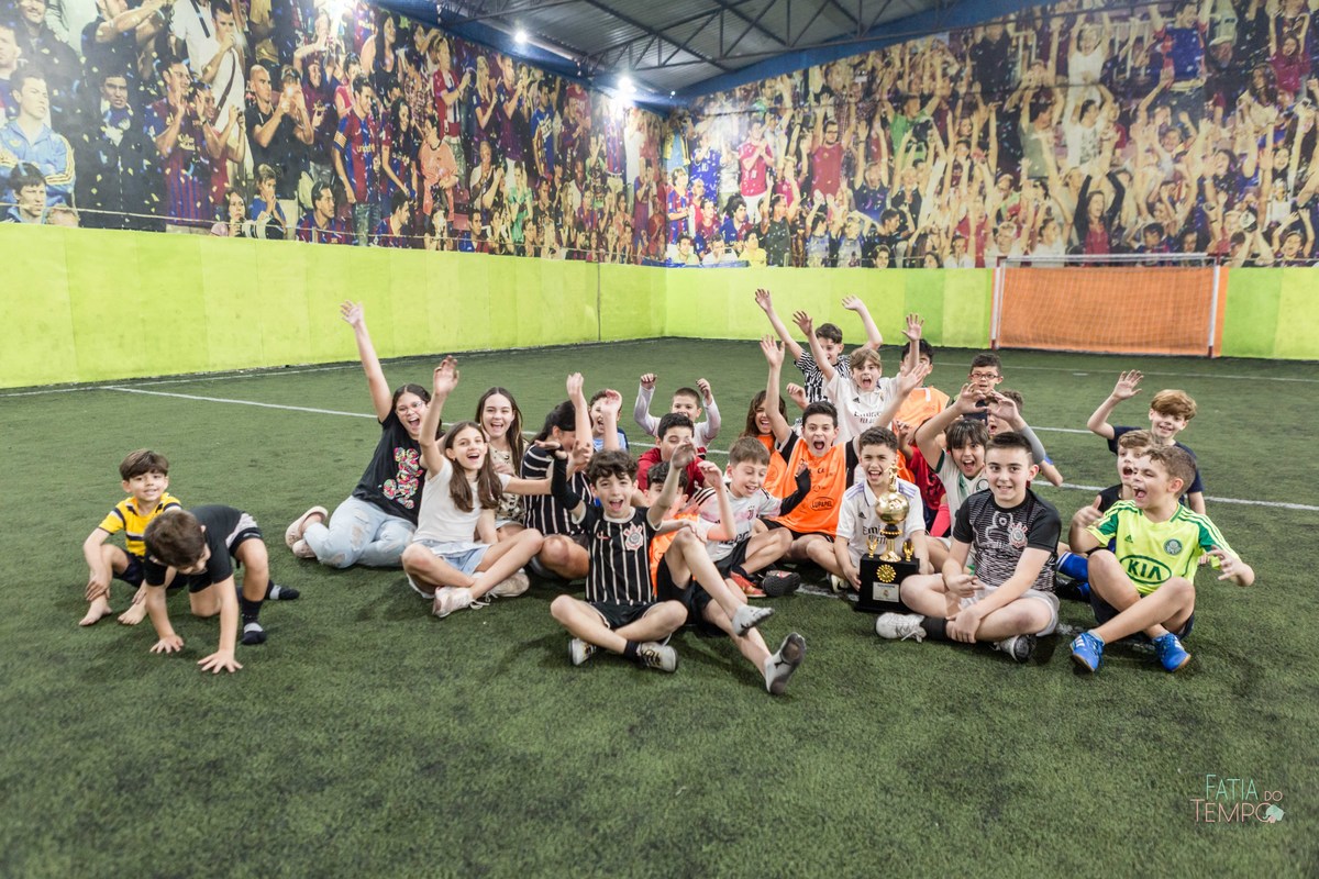 Futebol, jogador, Soccer, atacante, Real Madrid, Zagueiro, aniversário, decoração, buffet infantil, quadra de futebol, gramado sintético, criança, fotografia de criança, festa de aniversário, bola de futebol, parabéns, jogador caro, drible, contrato, gol,