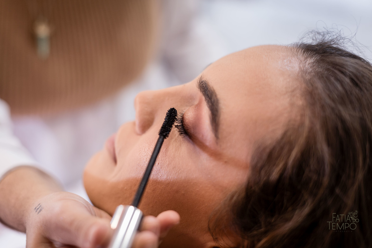 Dia da noiva, maquiagem, making of, wedding, buffet de casamento, salão de festa, assessoria, cerimonial, celebrante, mini wedding, casamento pequeno, poucos convidados, decoração, vestido de noiva, salão de beleza, banda, musica, dança, fotografia, 