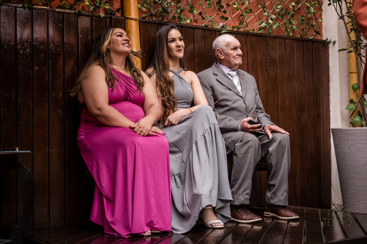 Dia da noiva, maquiagem, making of, wedding, buffet de casamento, salão de festa, assessoria, cerimonial, celebrante, mini wedding, casamento pequeno, poucos convidados, decoração, vestido de noiva, salão de beleza, banda, musica, dança, fotografia, 