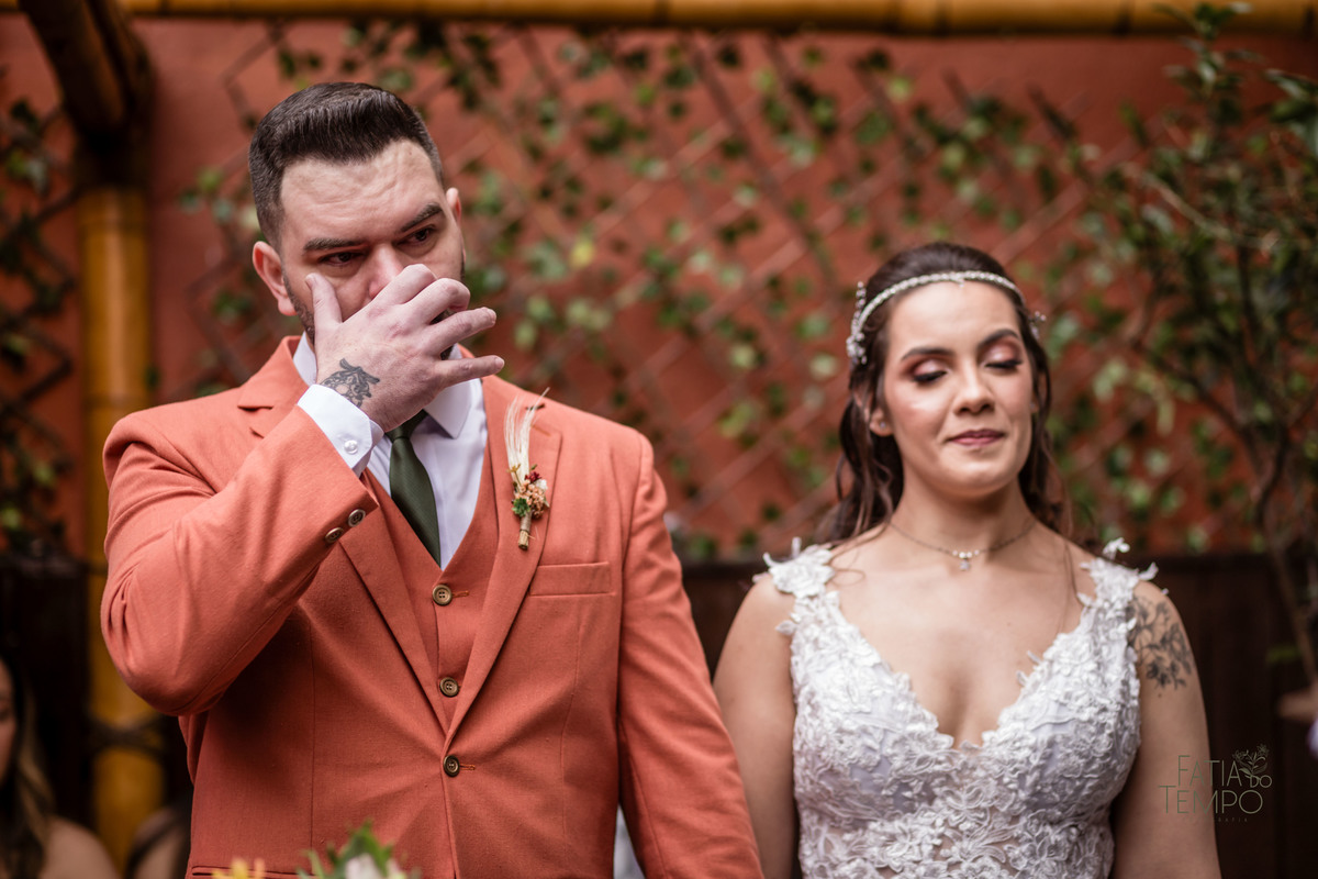 Dia da noiva, maquiagem, making of, wedding, buffet de casamento, salão de festa, assessoria, cerimonial, celebrante, mini wedding, casamento pequeno, poucos convidados, decoração, vestido de noiva, salão de beleza, banda, musica, dança, fotografia, 