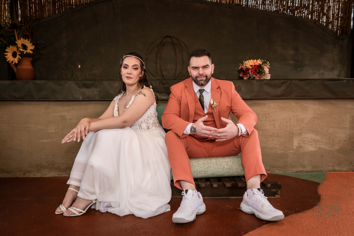 Dia da noiva, maquiagem, making of, wedding, buffet de casamento, salão de festa, assessoria, cerimonial, celebrante, mini wedding, casamento pequeno, poucos convidados, decoração, vestido de noiva, salão de beleza, banda, musica, dança, fotografia, 