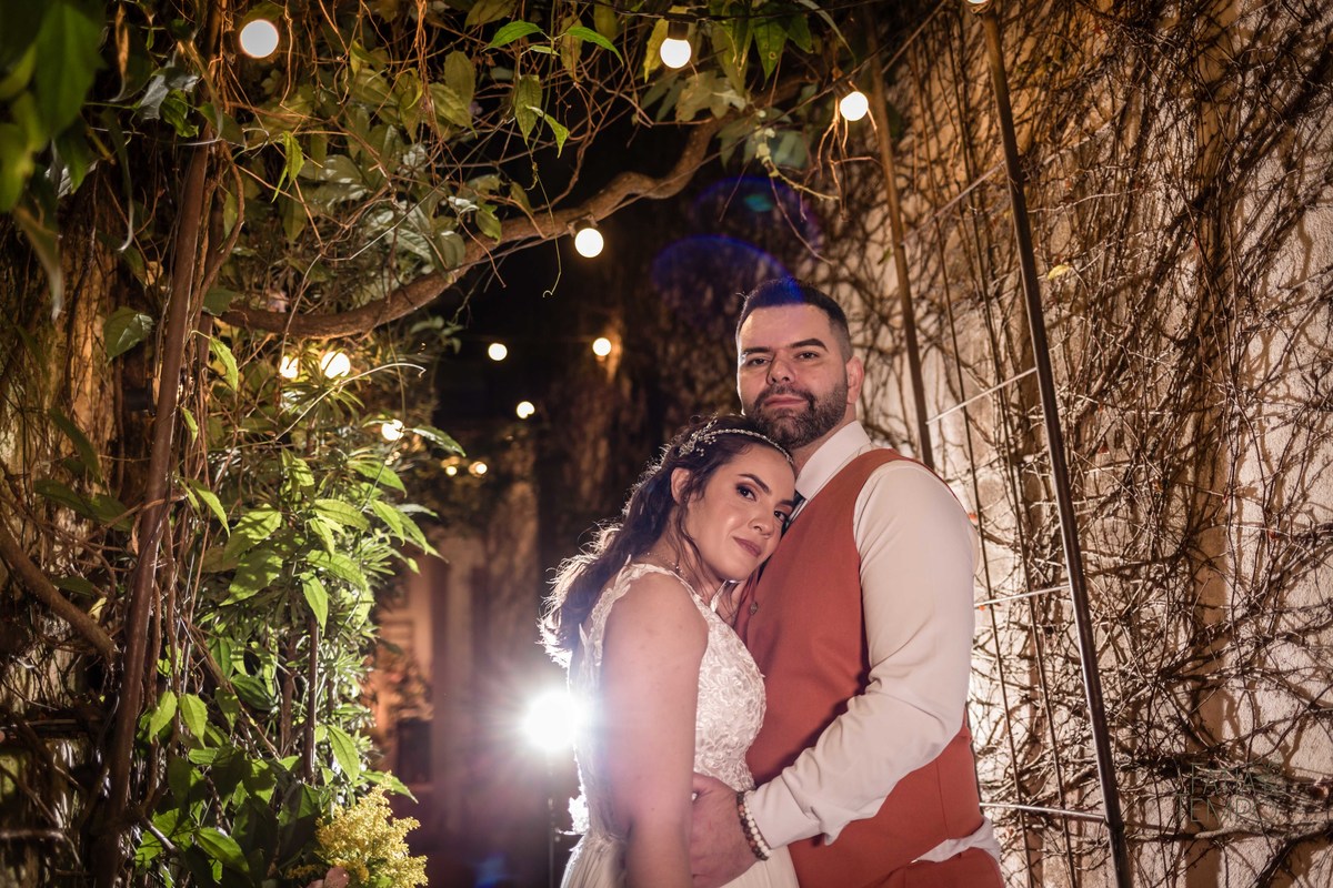 Dia da noiva, maquiagem, making of, wedding, buffet de casamento, salão de festa, assessoria, cerimonial, celebrante, mini wedding, casamento pequeno, poucos convidados, decoração, vestido de noiva, salão de beleza, banda, musica, dança, fotografia, 