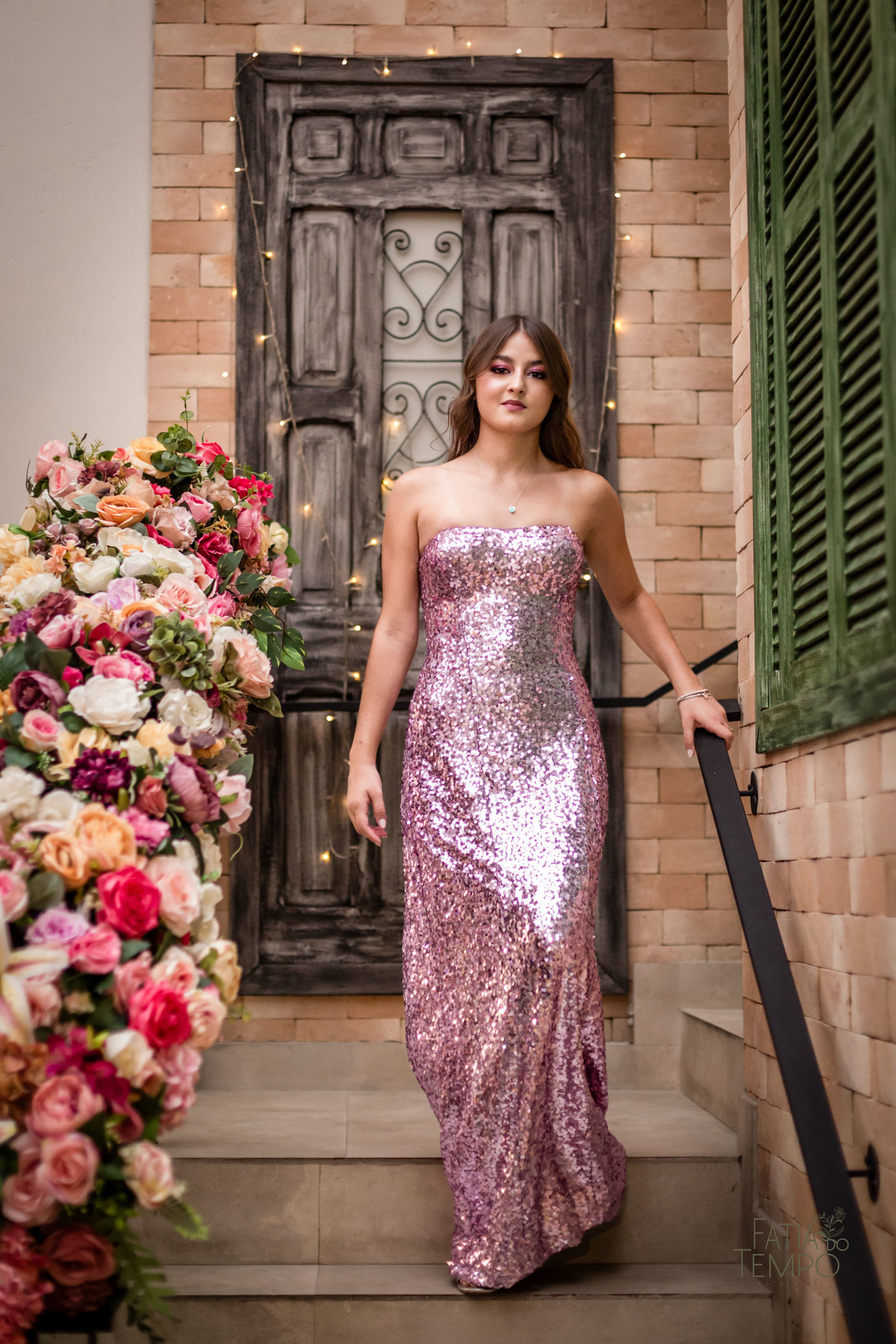 15 anos, debutante, adolescente, festa de debutante, festa de 15 anos, balada, vestido de festa, decoração, buffet, Alameda 7, São Caetano do Sul, buffet em São Caetano, flores, iluminação, doces finos, gastronomia, editorial, moda, elegância, Santo André