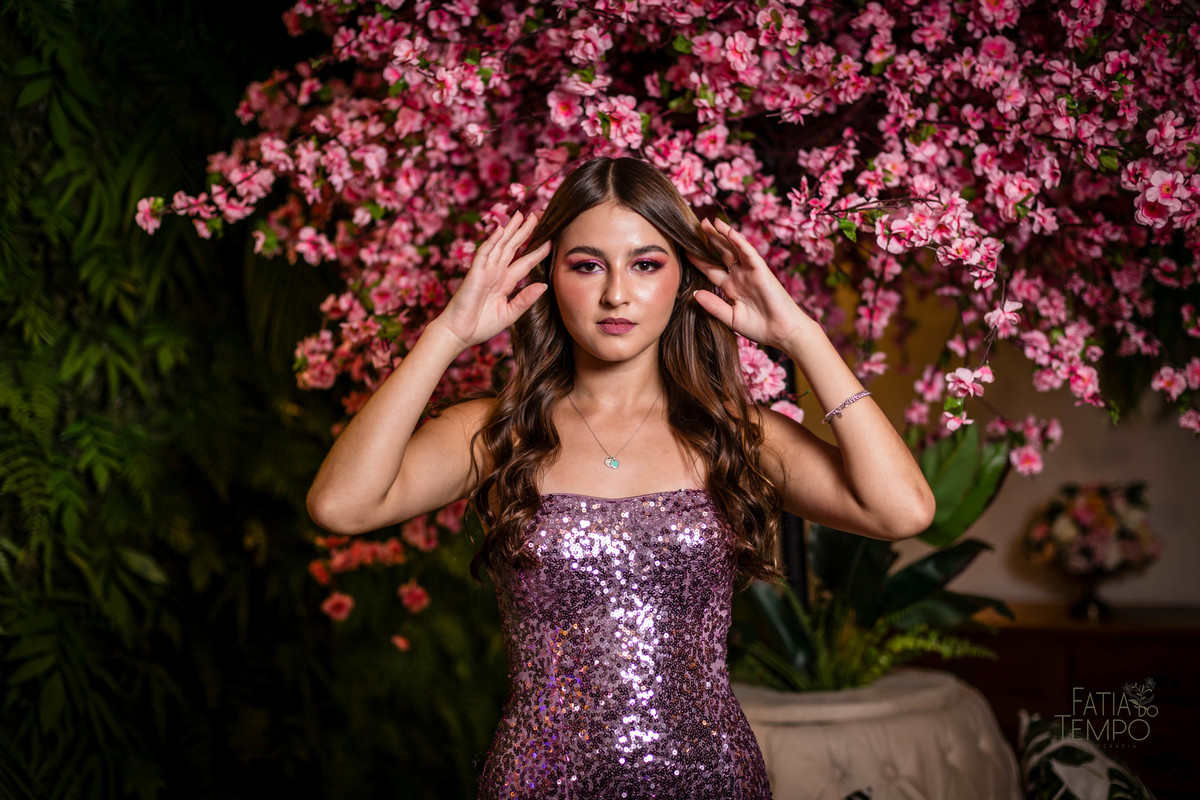 15 anos, debutante, adolescente, festa de debutante, festa de 15 anos, balada, vestido de festa, decoração, buffet, Alameda 7, São Caetano do Sul, buffet em São Caetano, flores, iluminação, doces finos, gastronomia, editorial, moda, elegância, Santo André